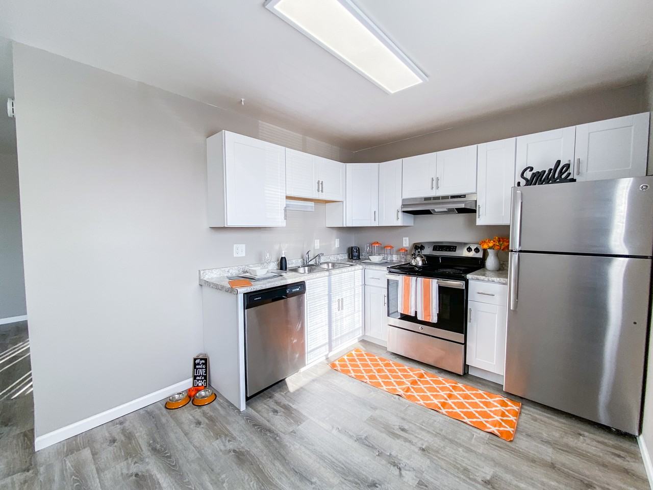 660 West Badger Road #2 - Photo 6 of 11