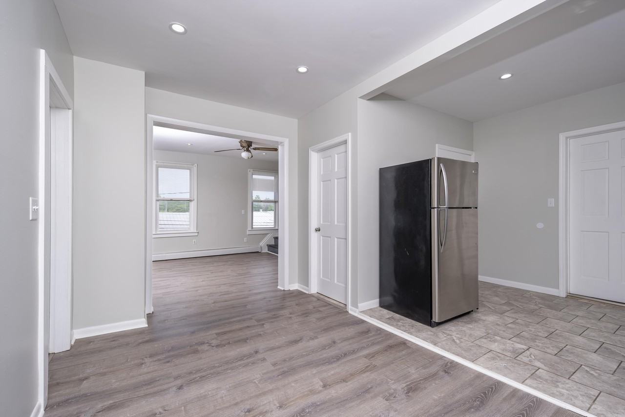 338 Saratoga St #2 - Photo 6 of 26