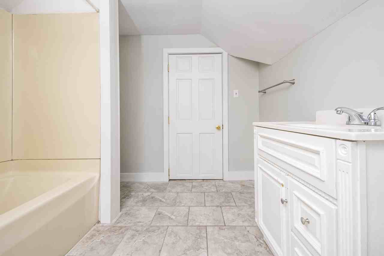 338 Saratoga St #2 - Photo 2 of 26