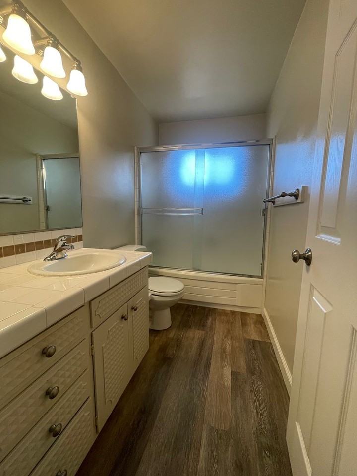 1651 Detroit Ave #110 - Photo 6 of 12