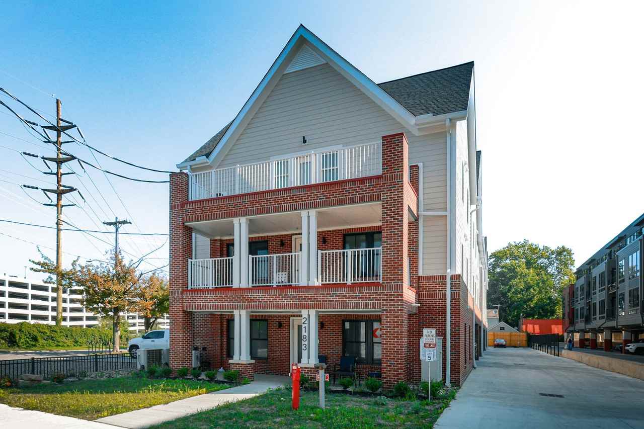 2183-2185 Cornell Rd - Photo 4 of 13