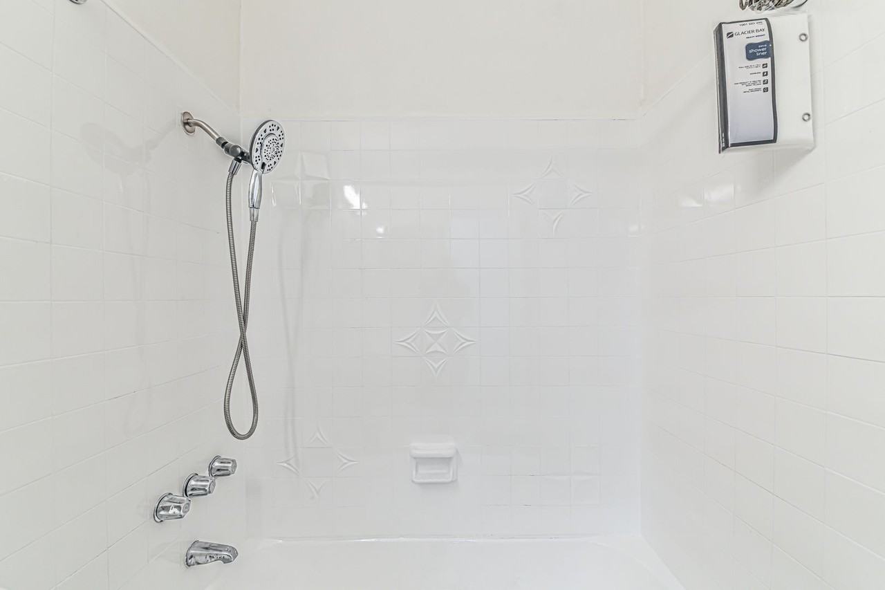 5005 August St - Photo 5 of 24