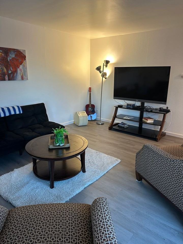 521 N St - SL - Photo 3 of 41