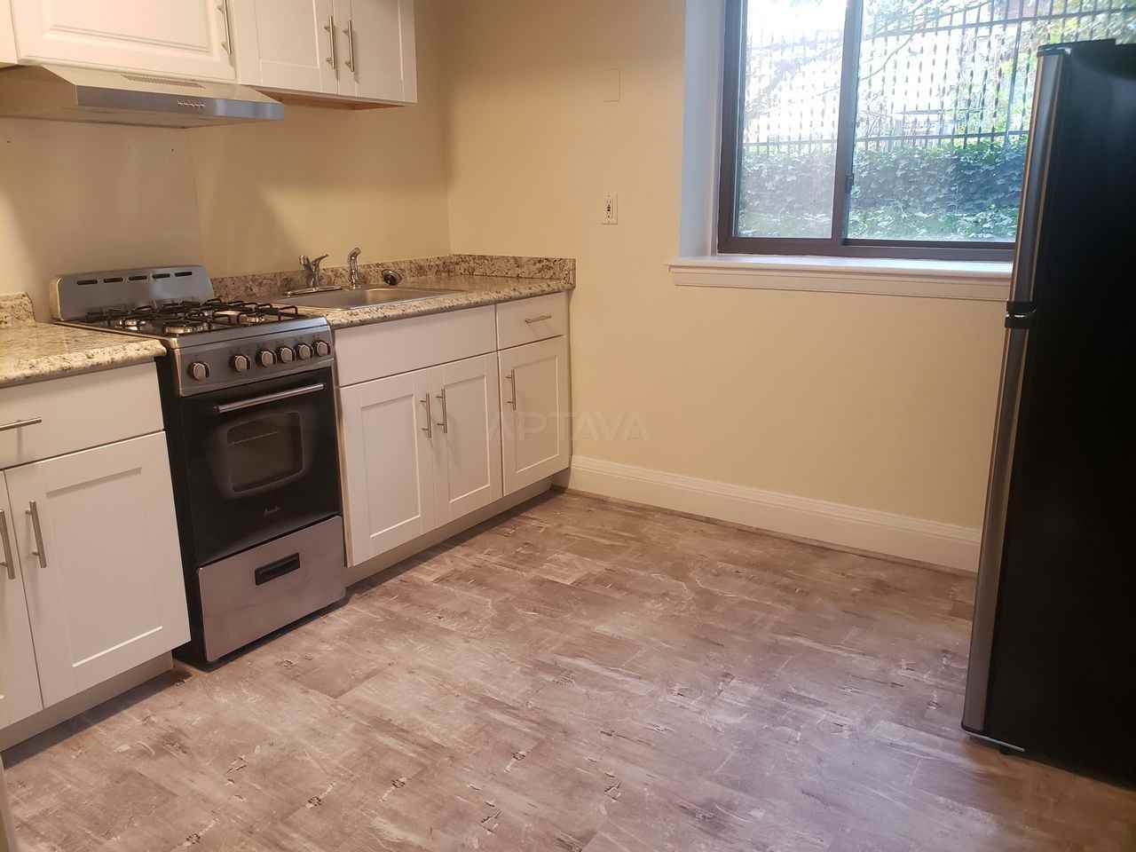 196 North Street #1 - Photo 3 of 6