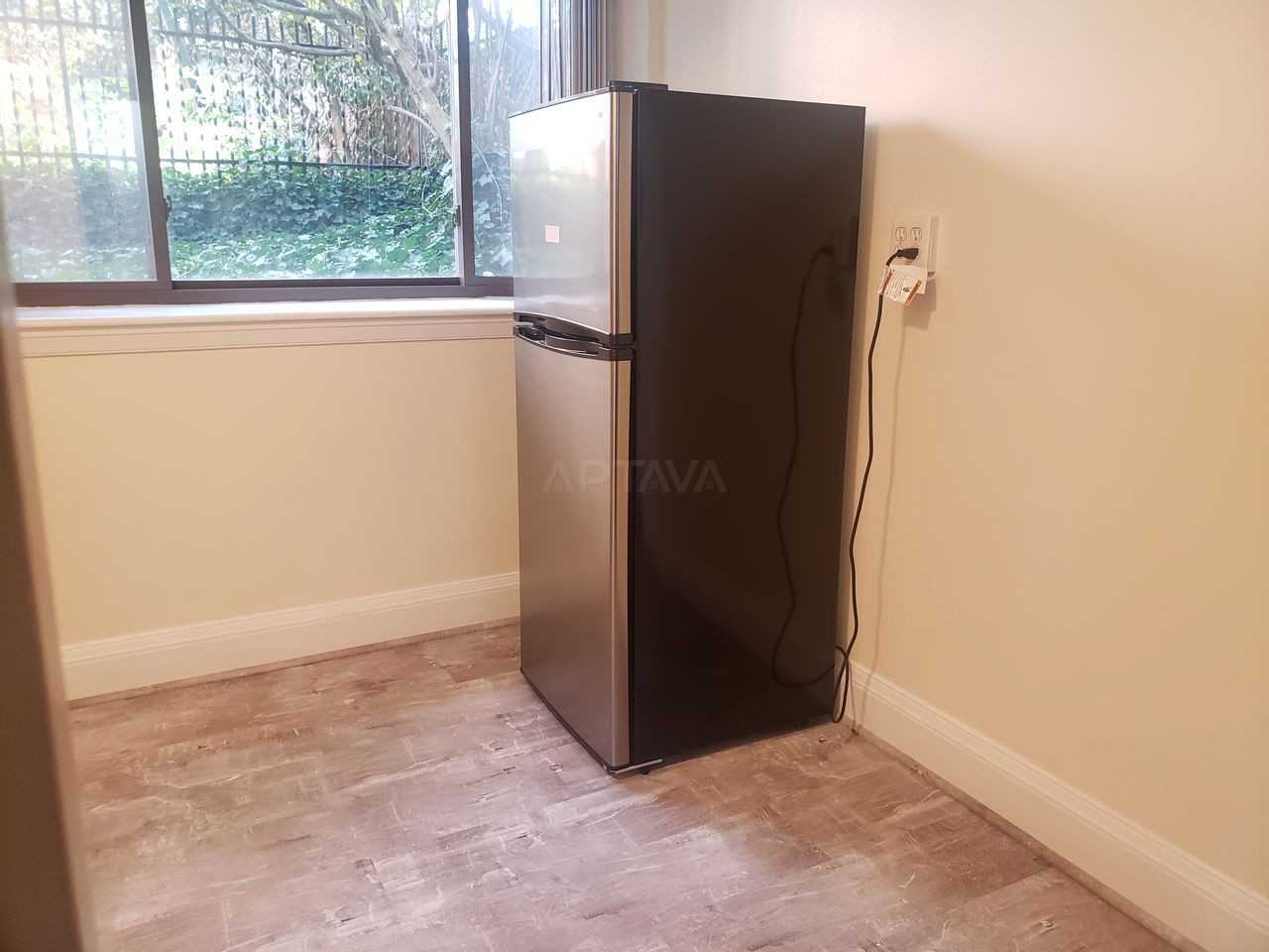 196 North Street #1 - Photo 6 of 6