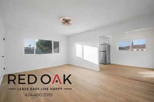 1115 W 111th St #6 - Photo 1 of 1