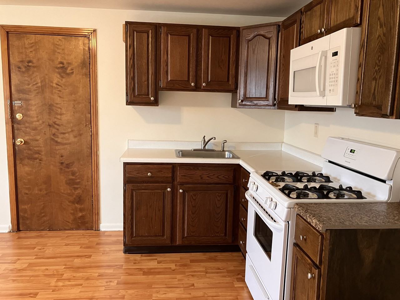 245 Meyran Ave. - Photo 2 of 10