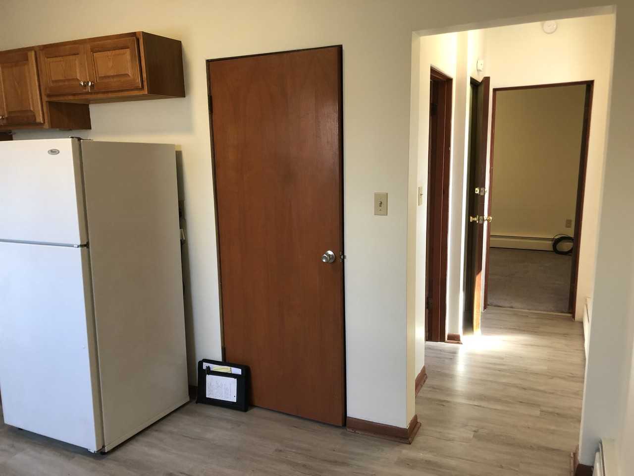 247 York Way - Photo 3 of 6