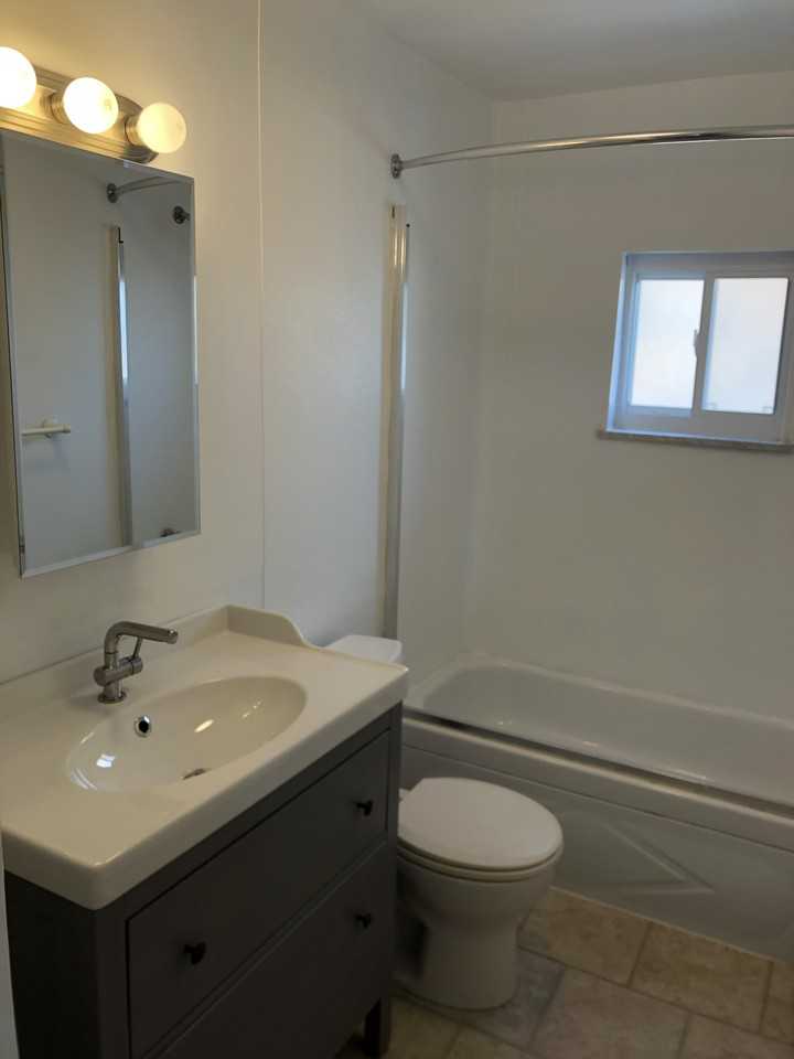 247 York Way - Photo 4 of 6