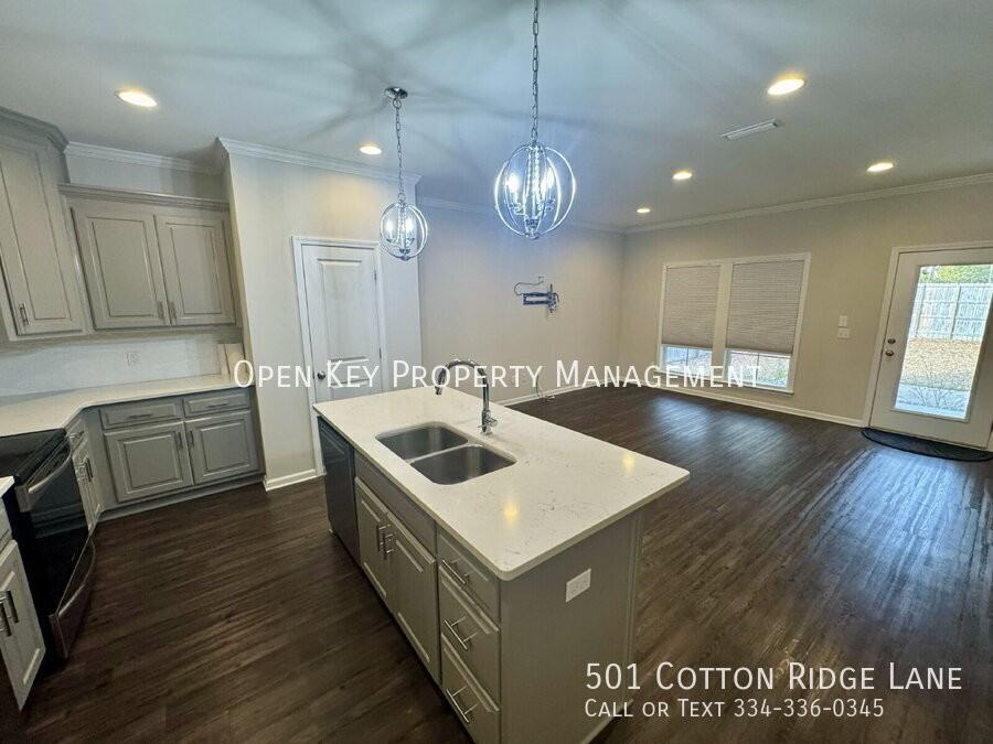 501 Cotton Ridge Ln - Photo 2 of 26