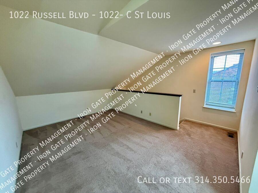 1022 Russell Blvd - Photo 6 of 13