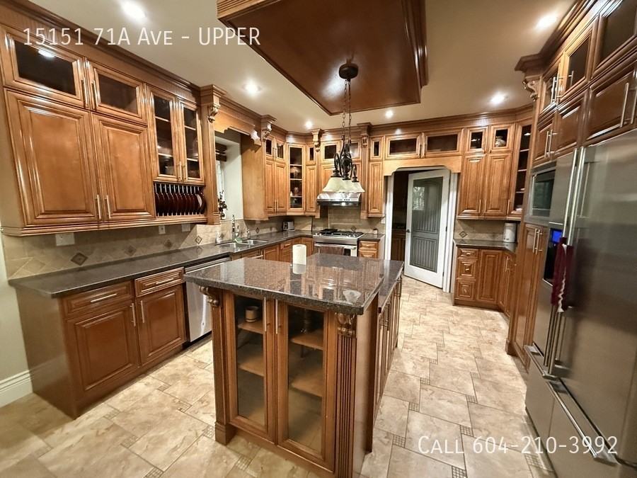 15151 71a Ave - Photo 3 of 41