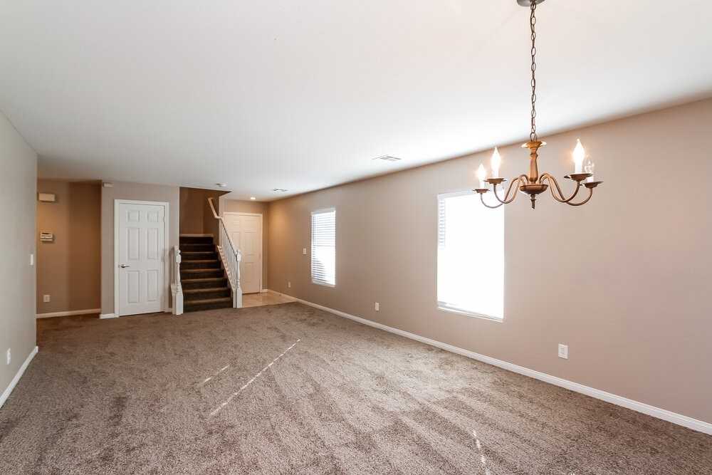 10293 Burning Bush St - Photo 3 of 15