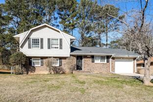 2580 Foxlair Trl - Photo 1 of 1