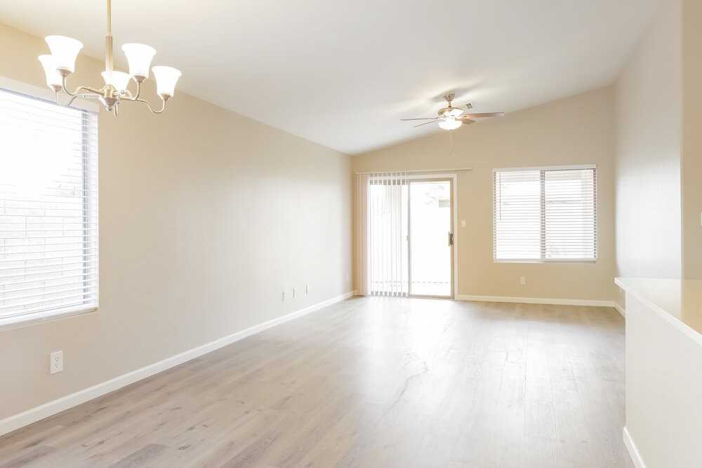 13284 W Port Au Prince Ln - Photo 5 of 16