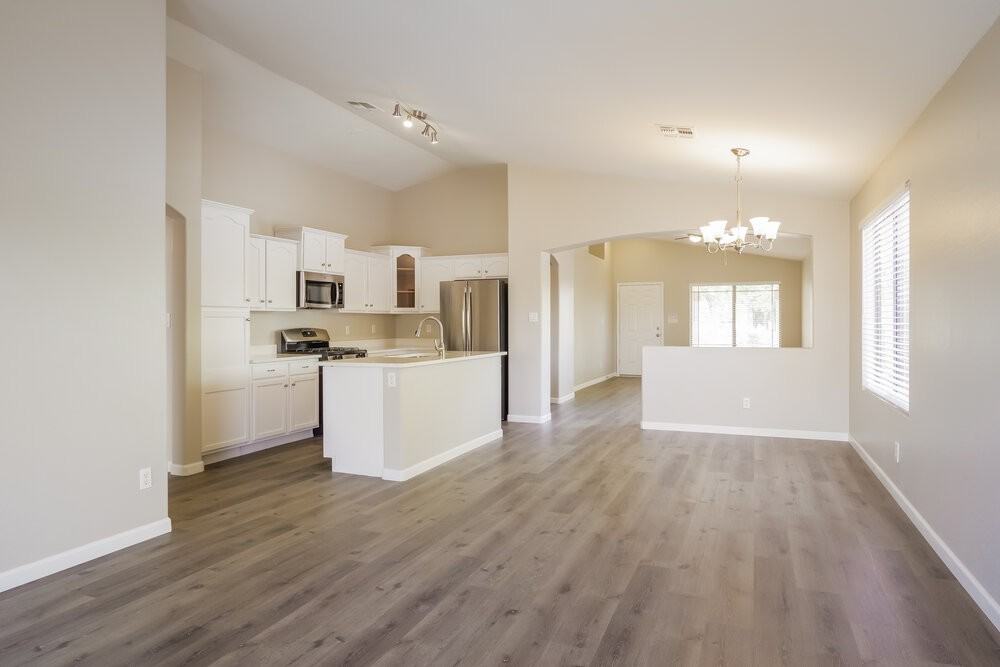 13284 W Port Au Prince Ln - Photo 6 of 16