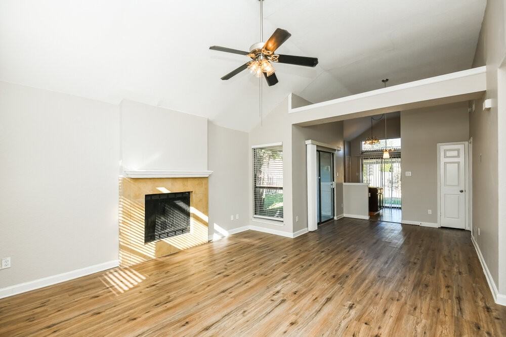 103 Hardin Dr - Photo 4 of 16