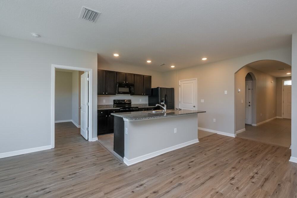 10006 Warm Stone St - Photo 7 of 16