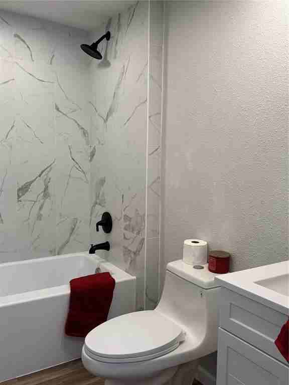 903 1st St #903 - Photo 3 of 17