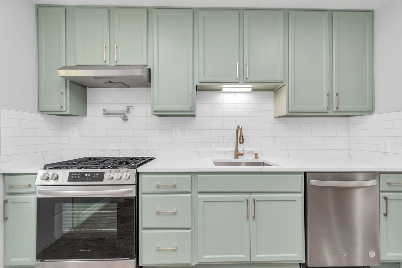 1709 S Park Dr #1709 - Photo 5 of 35