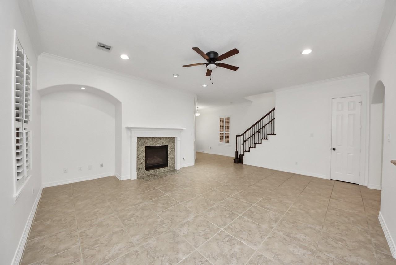 1510 Olive Park #1510 - Photo 4 of 41