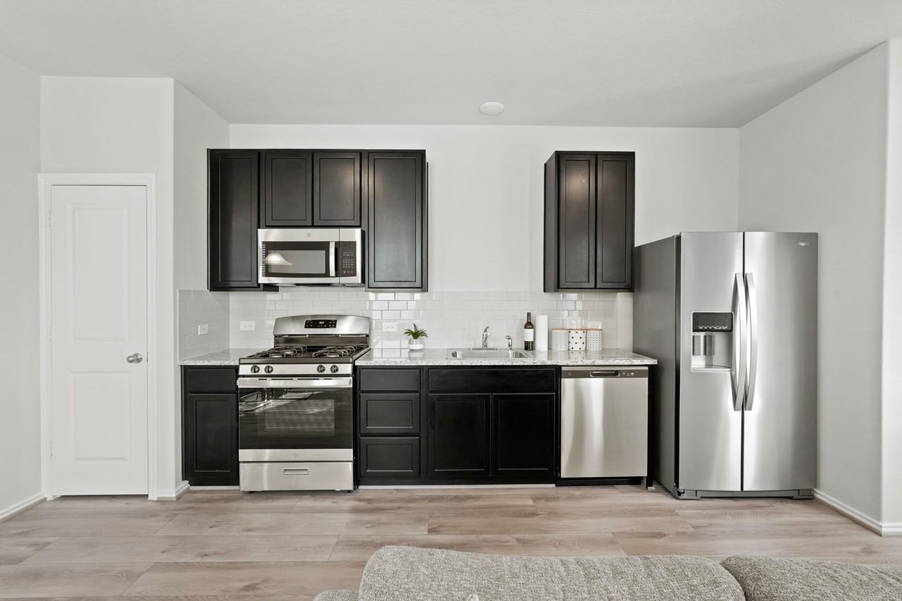 1424 Acorn Meadow St #1424 - Photo 5 of 16