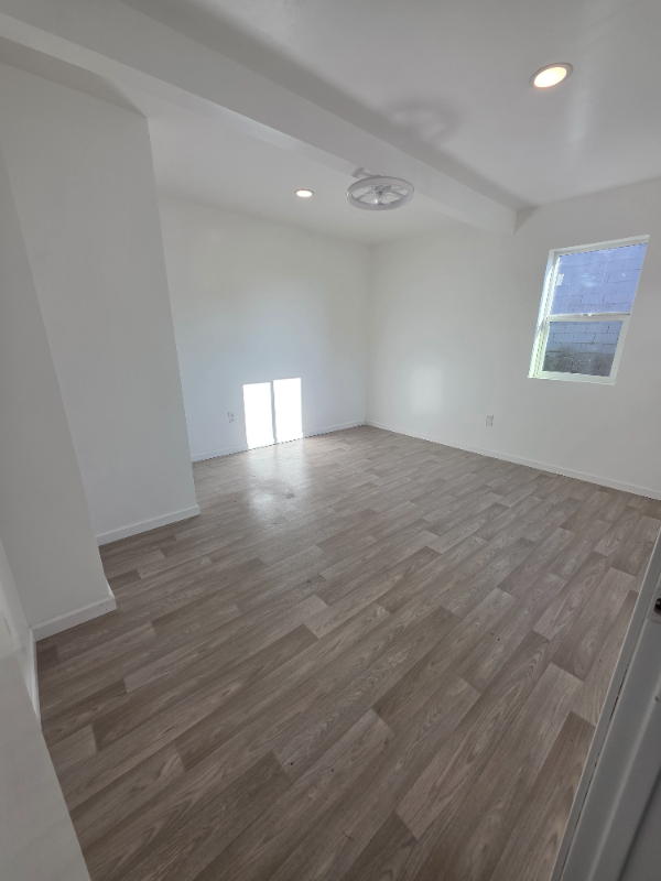 8034 Ney Ave - Photo 6 of 9