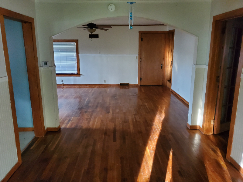 714 N 4th St - Photo 3 of 19