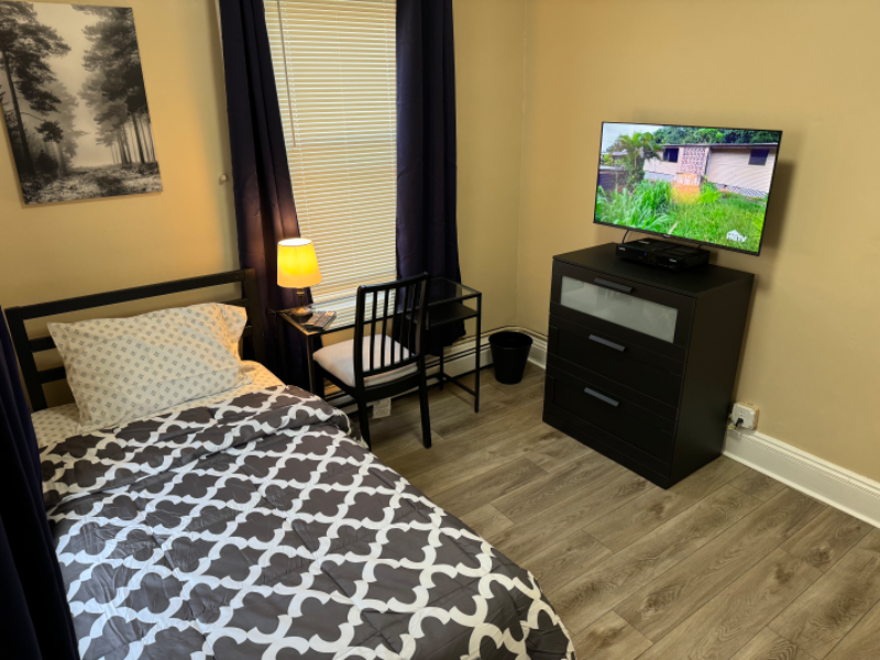 263 Union St - Photo 2 of 7