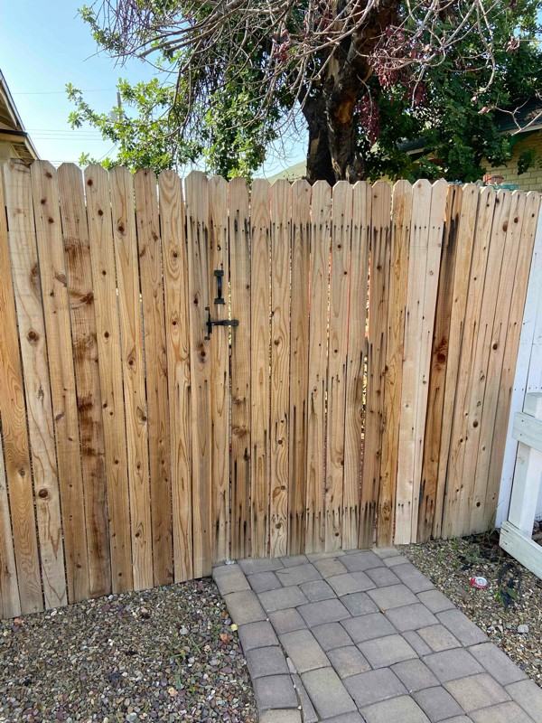 2205 W Adams St #B - Photo 3 of 25