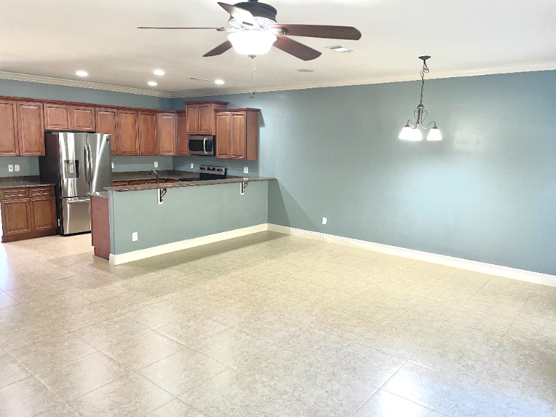 1827 Sound Haven Ct - Photo 3 of 17