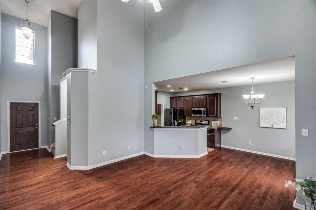 8738 Manhattan Ave #8738 - Photo 3 of 22