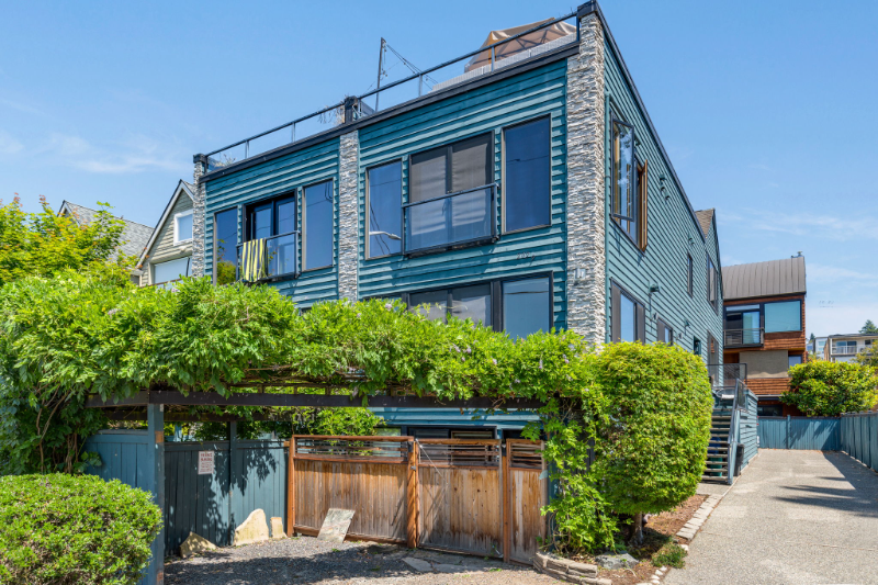 2026 Fairview Ave E - Photo 2 of 20