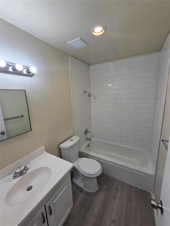 2646 Concord Ln #2646 - Photo 3 of 8