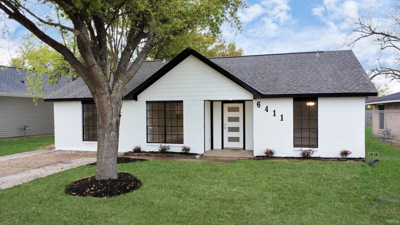 6411 Hollow Oaks Dr #6411 - Photo 3 of 34