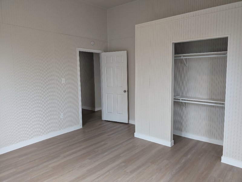 1007 Bois D Arc St - Photo 3 of 12