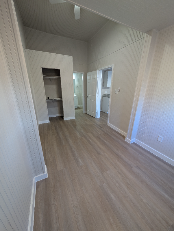 1007 Bois D Arc St - Photo 3 of 5