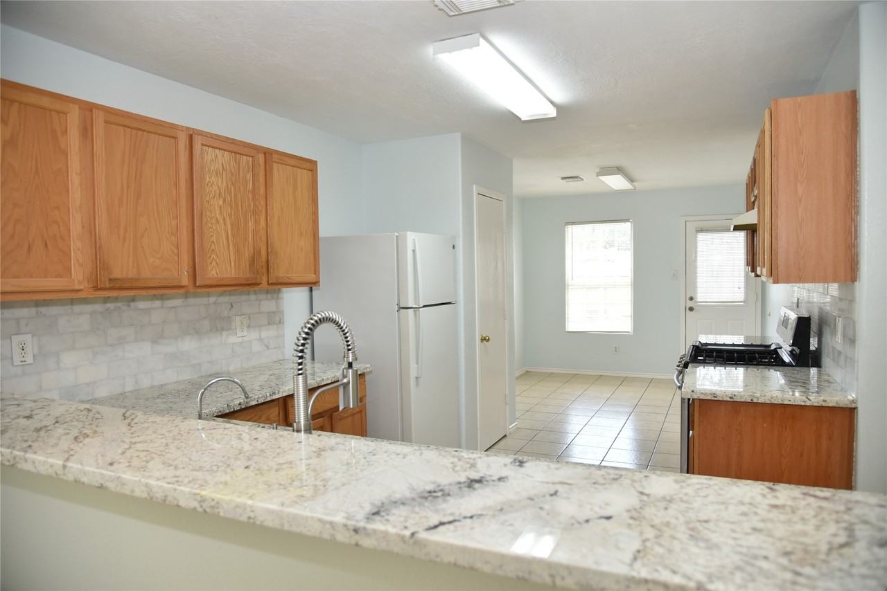 10406 Sutter Glen Ln #10406 - Photo 3 of 27