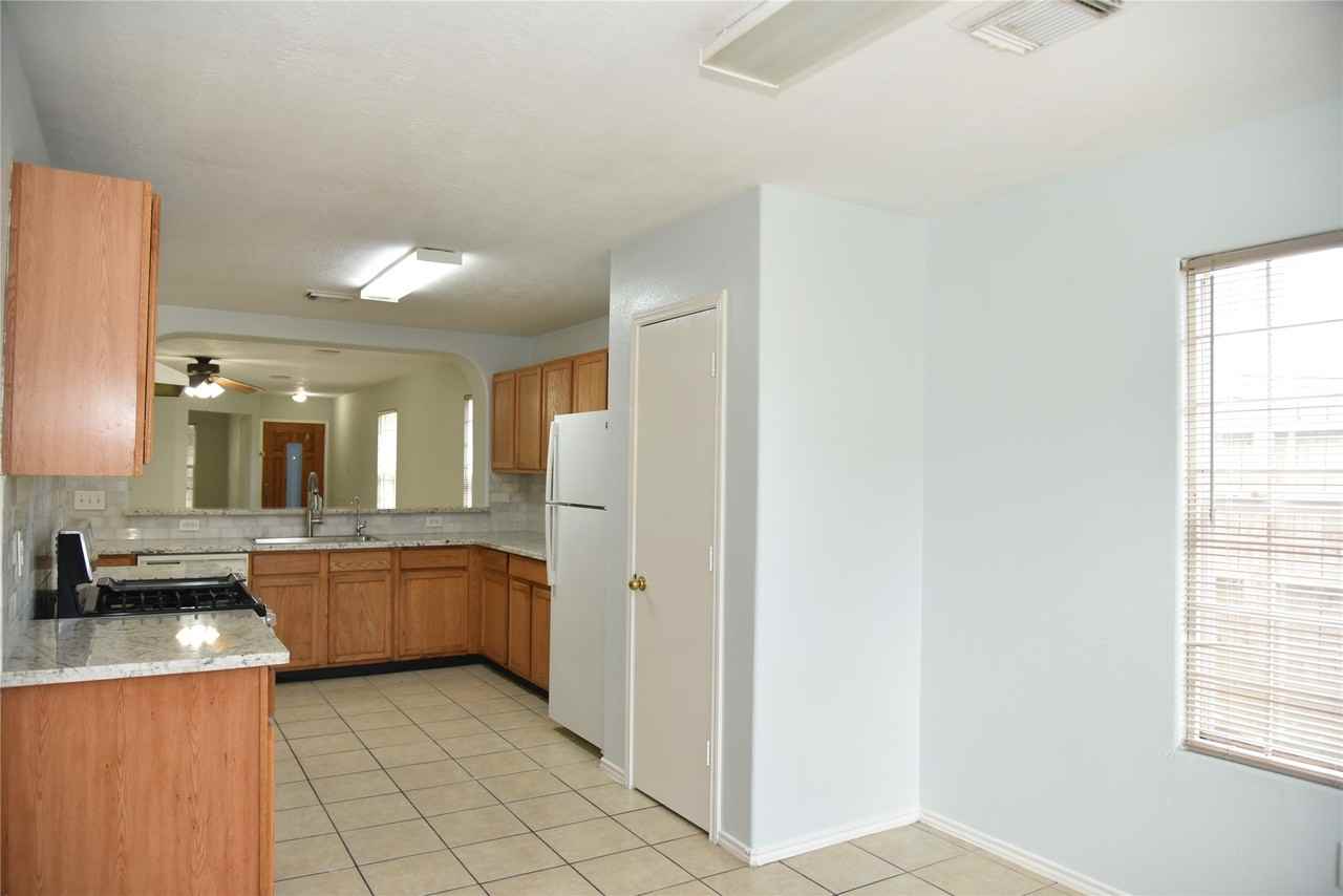 10406 Sutter Glen Ln #10406 - Photo 4 of 27