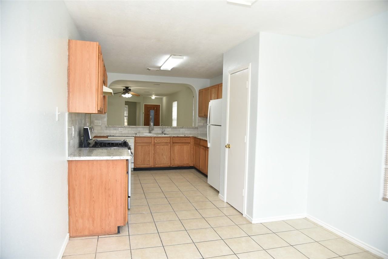 10406 Sutter Glen Ln #10406 - Photo 5 of 27