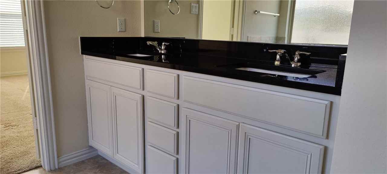 100 Star Jasmine Cv #100 - Photo 2 of 17