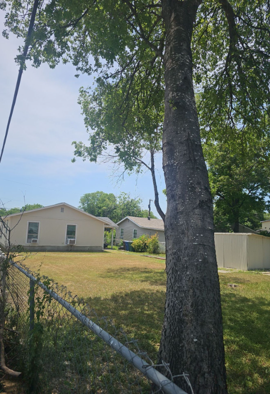 5003 Lark - Photo 3 of 16