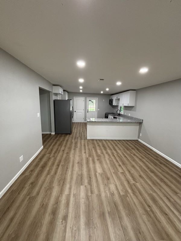 109 E Rogers St - Photo 4 of 17