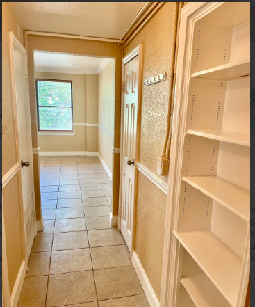 311 W Ashley St #314 - Photo 3 of 12