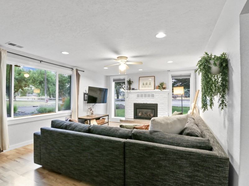 4 S Randall St - Photo 3 of 19