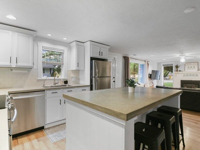 4 S Randall St - Photo 7 of 19