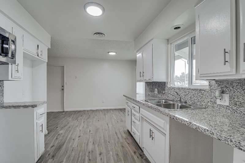 1001 Mira Loma Dr #1001 - Photo 4 of 17