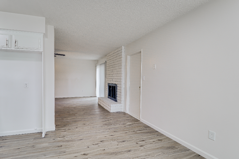 1001 Mira Loma Dr #1001 - Photo 5 of 17