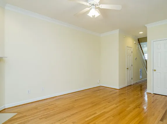 5404 Goldenglow Way - Photo 4 of 16