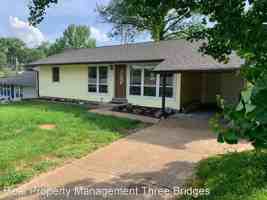 featured image of 1347 Samoa Dr